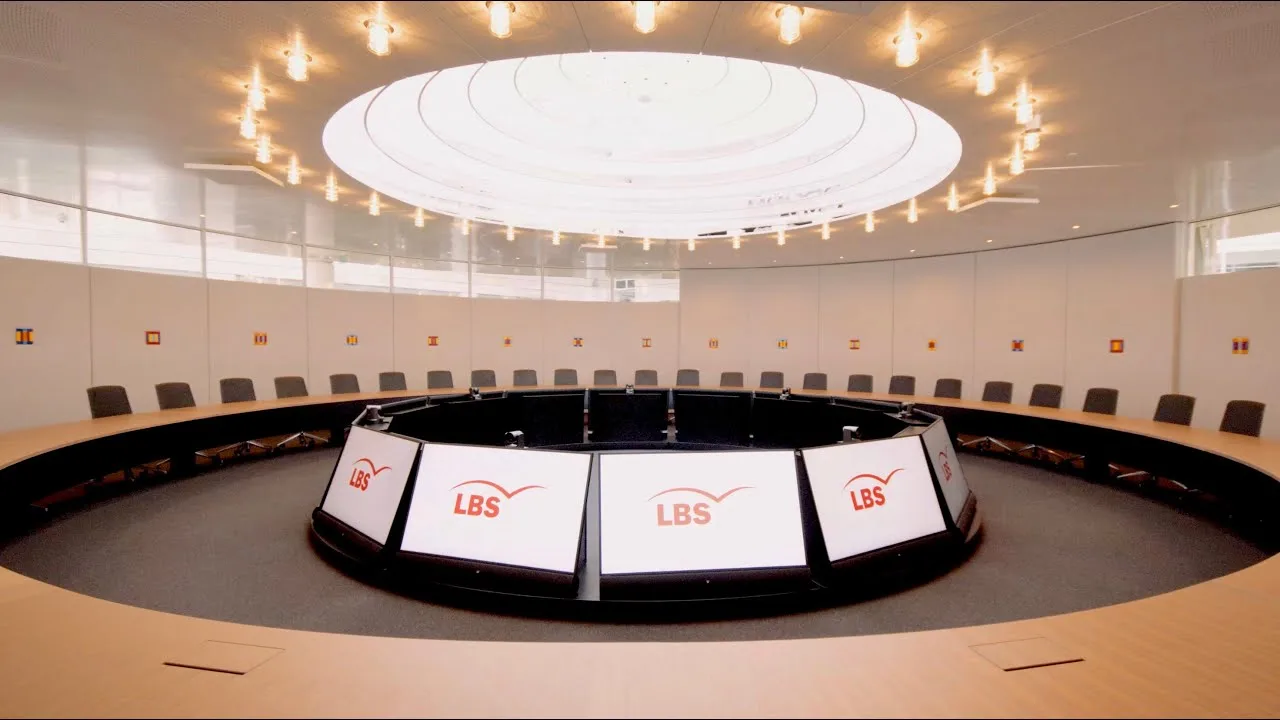 Referenzfilm Boardroom LBS Stuttgart | GOLDAMSEL FILM | Filmproduktion Stuttgart